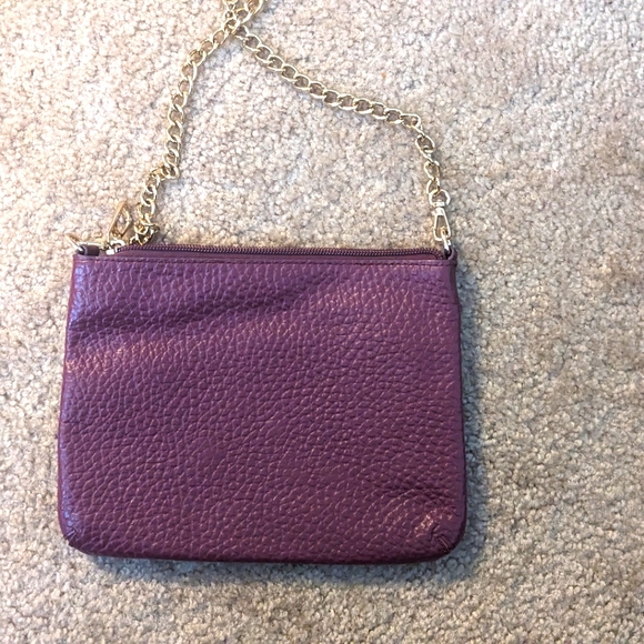 LODIS Maroon Crossbody Bag with Gold Chain - Picture 4 of 8